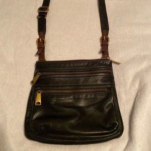 Fossil Leather Explorer Crossbody - Black